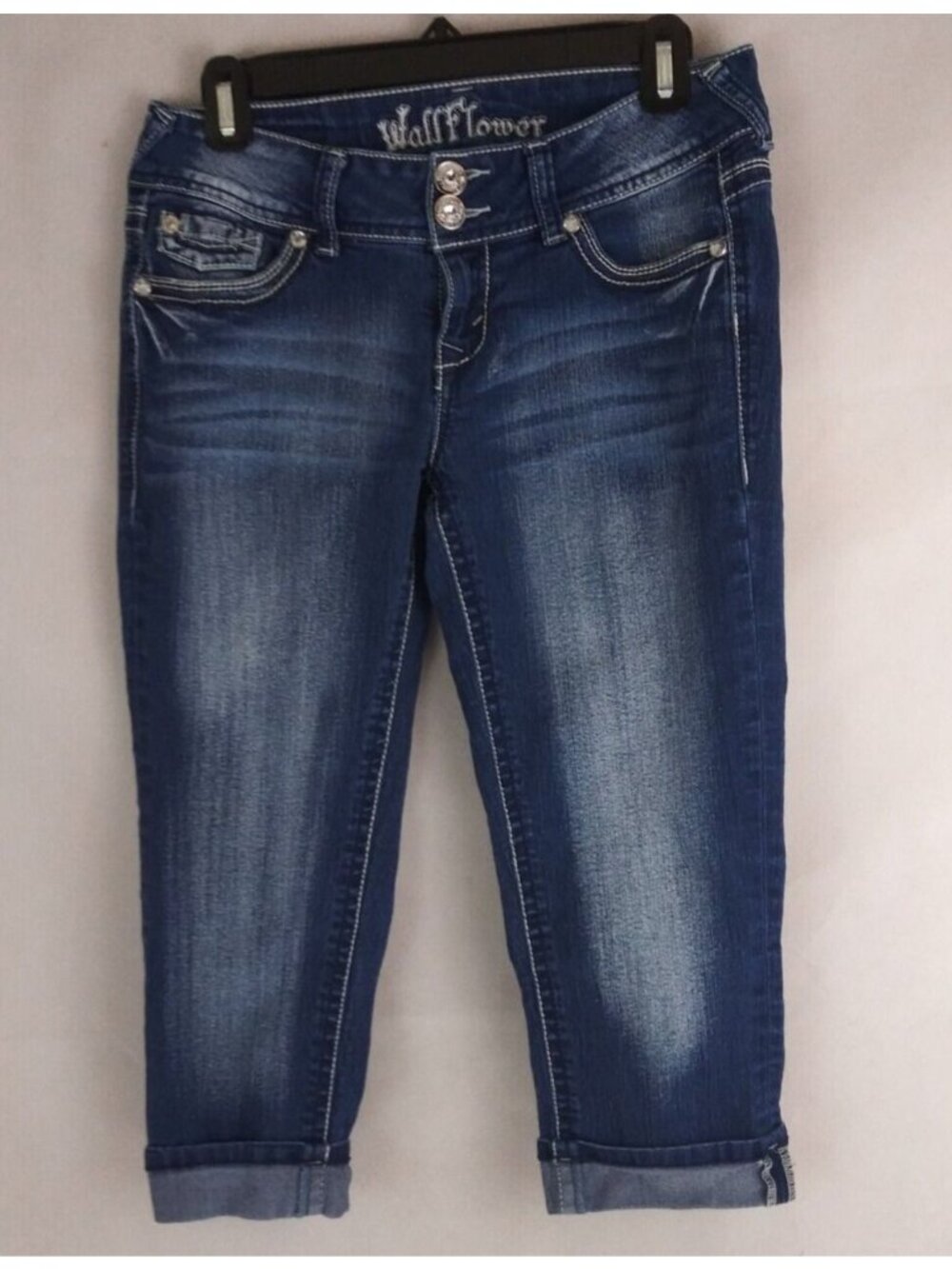 Wallflower White Washed Whiskered Jeweled Embroidered Cuffed Capri Jeans 5